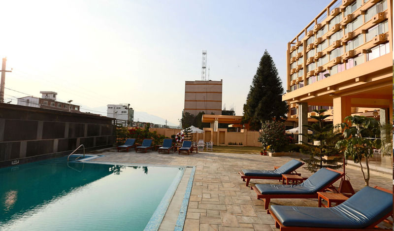 The Everest Hotel Kathmandu Exterior foto